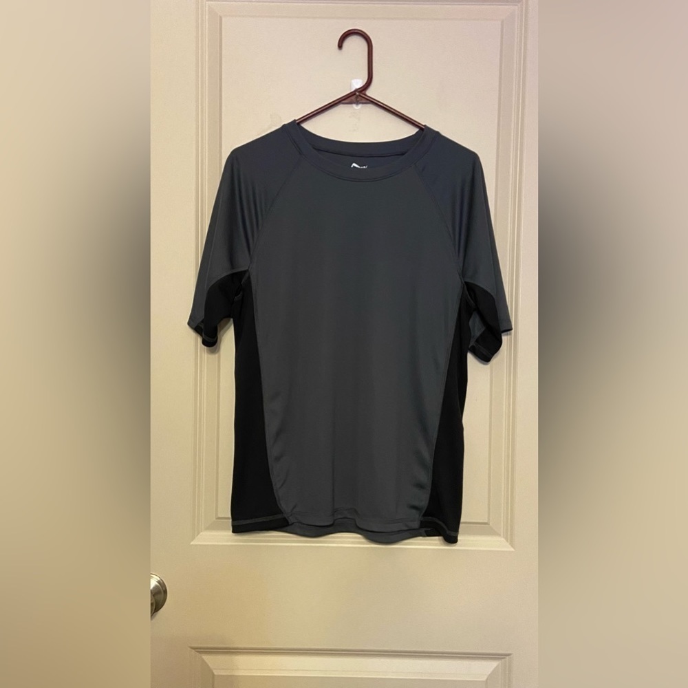 𝅺kanu🏄‍♂️ Shirt Sz-M In Very Good Condition, Ready to Hit The Water - Picture 2 of 8